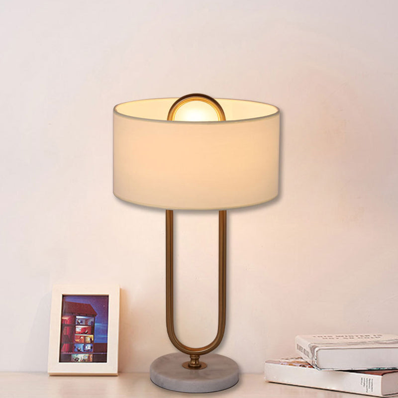 Lichtman - witte trommelvormige tafellamp met ovale voet