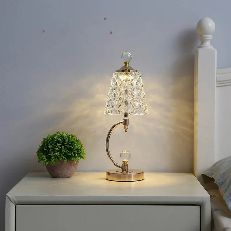 Vintage gouden kristallen tafellamp
