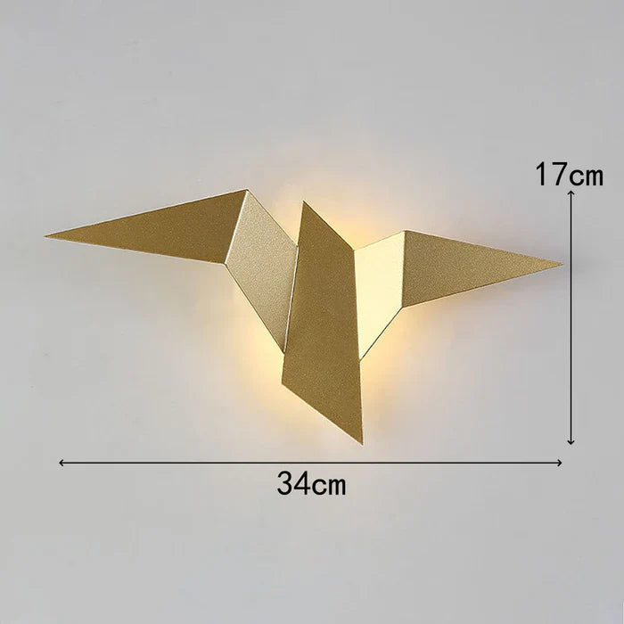 Creatief - ijzeren wandlamp in de vorm van een vogel