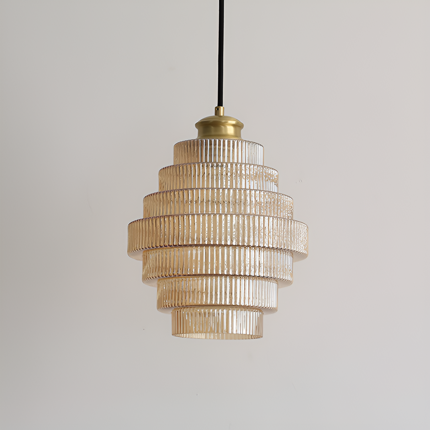 Curve - archaïsche kroonluchter met trapsgewijs ontwerp
