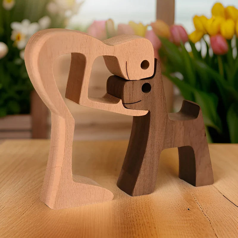 Paws of love - hond en man handgemaakte houten sculptuur - symbool voor eeuwige band