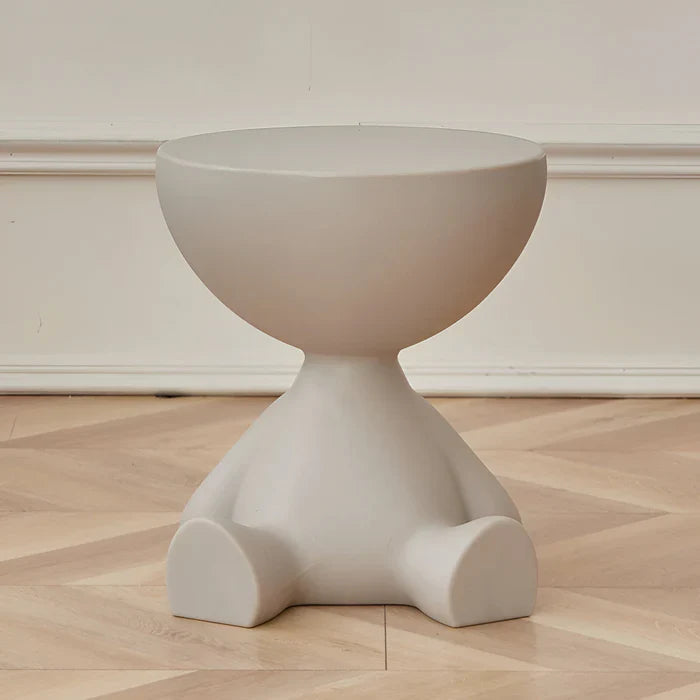 Ronde crème bijzettafel - zwarte ronde salontafel - leuke plastic bijzettafel
