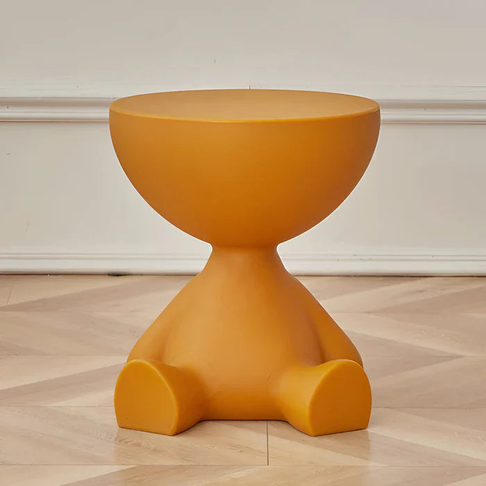 Ronde crème bijzettafel - zwarte ronde salontafel - leuke plastic bijzettafel