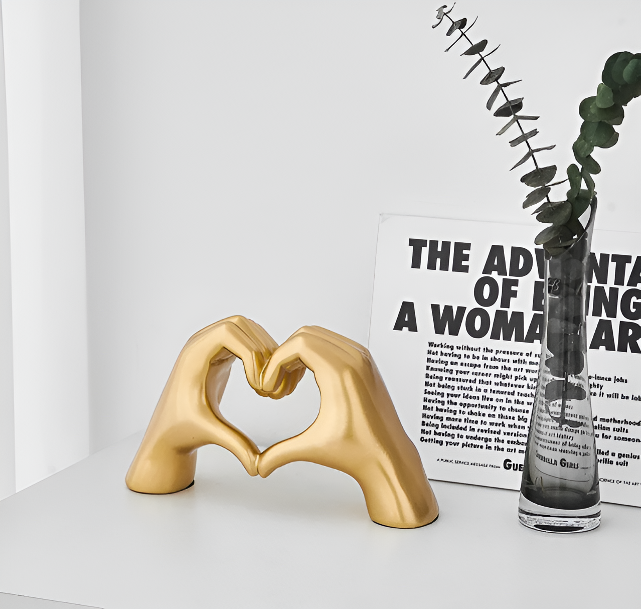 Sculpted Love - modern handheld liefdesfiguur voor tijdloze romantiek