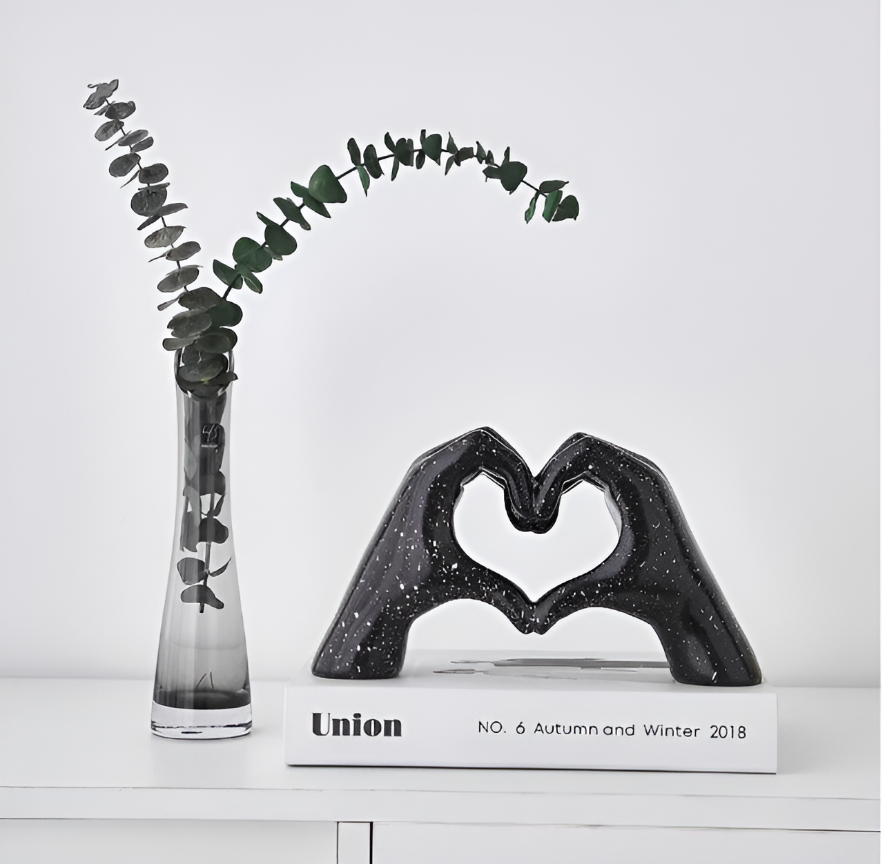 Sculpted Love - modern handheld liefdesfiguur voor tijdloze romantiek