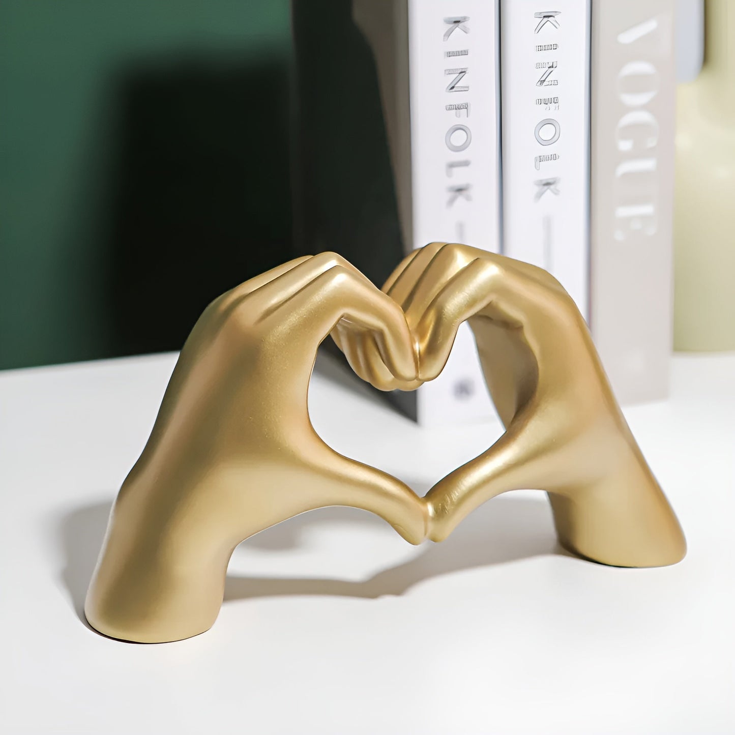 Sculpted Love - modern handheld liefdesfiguur voor tijdloze romantiek