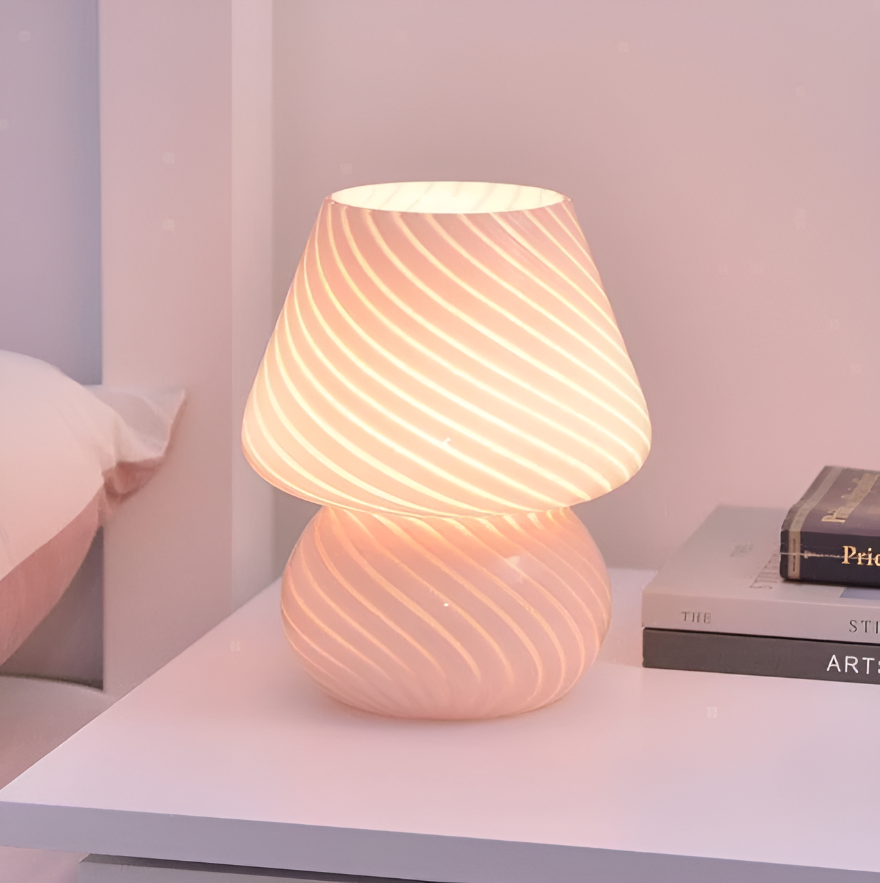 Striped Glow - een handgeblazen gestreepte glazen tafellamp