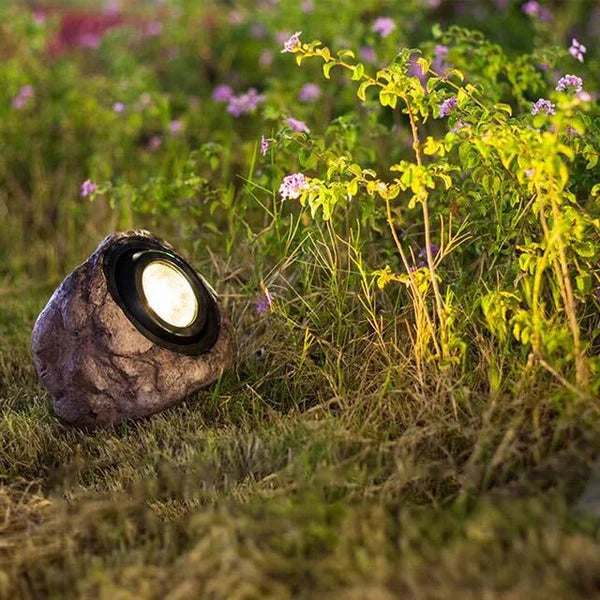 RockyLight – lampen op zonne-energie met steenlook