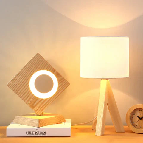 HoutEssentie | moderne tafellamp gemaakt van hout