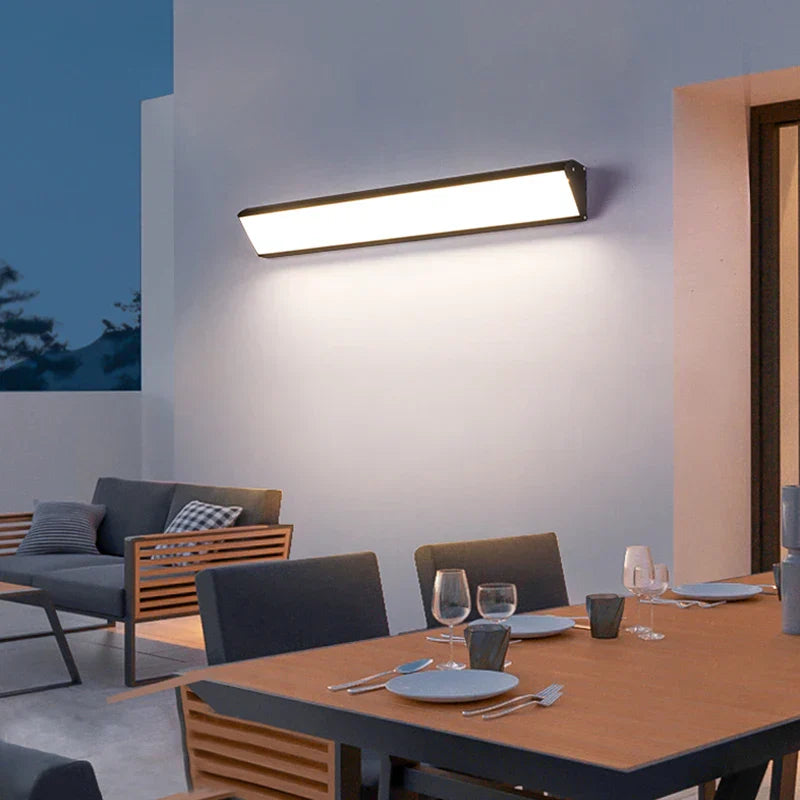 PatioGlow - waterdichte LED-wandlamp