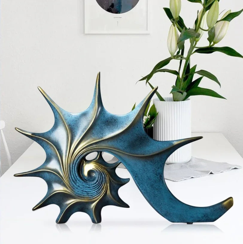 Schoonheid aan het strand - decor van een zeeschelpstandbeeld