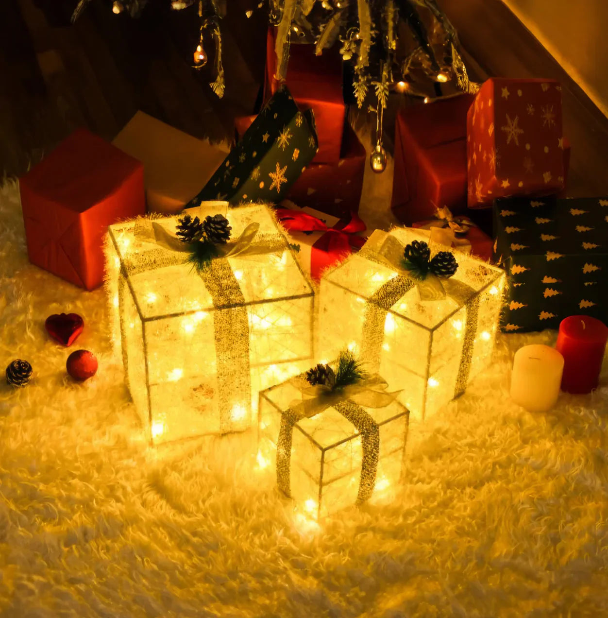 Goudglanzende geschenkdoosset –– elegante geschenkverpakking voor het perfecte kerstcadeau