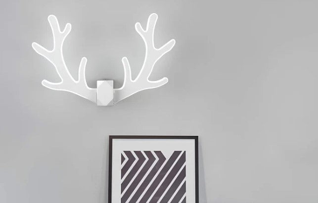 AntlerGlow | Elegante LED-wandlamp in modern gewei-design