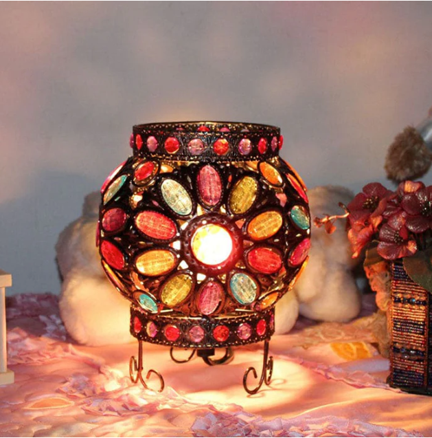 Beadlight | nachttischlampe mit acrylkugeln