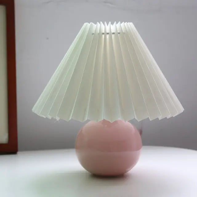 Antiek geplooid – vintage tafellamp met plooien