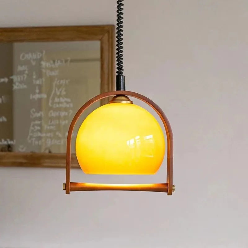 Vintage bauhaus houten hanglampen