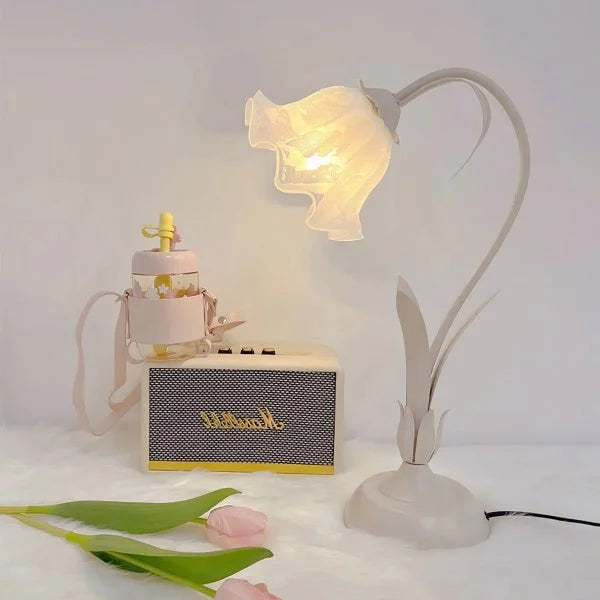Vintage verstelbare bloemen tafellamp