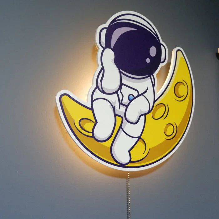Wandlamp Astronaut – creatieve wandlamp in ruimtelijk design