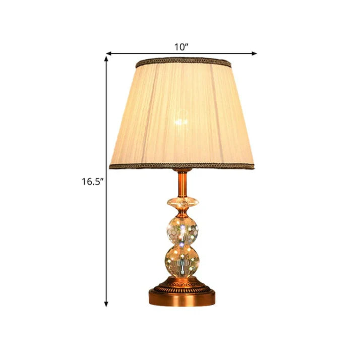 KristalGlow – tischlampe mit konischer form und geschliffenen kristallkugeln