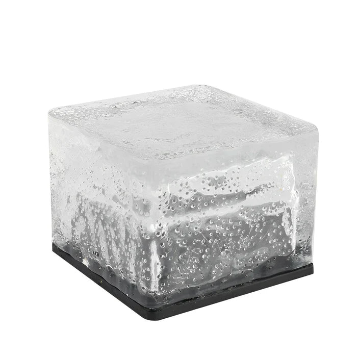 SolarCube – stijlvolle solarlamp voor in de tuin