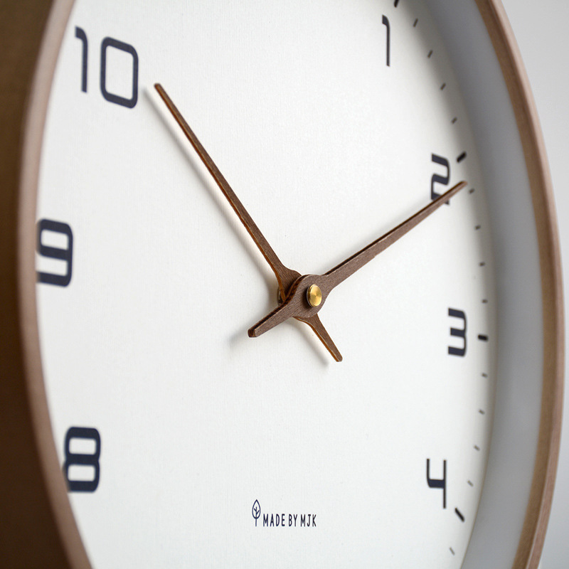 EleQuartz clock - ronde wandklok - noordse houten wandklok