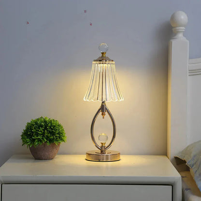 Vintage gouden kristallen tafellamp