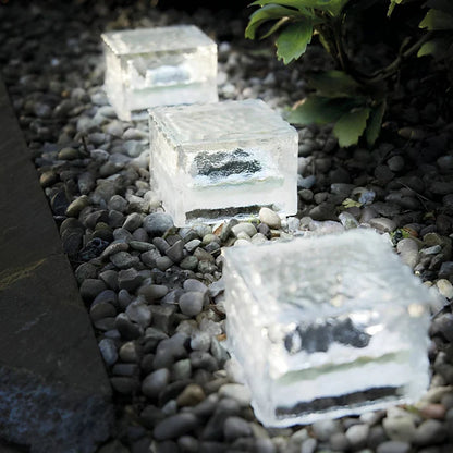 SolarCube – stijlvolle solarlamp voor in de tuin