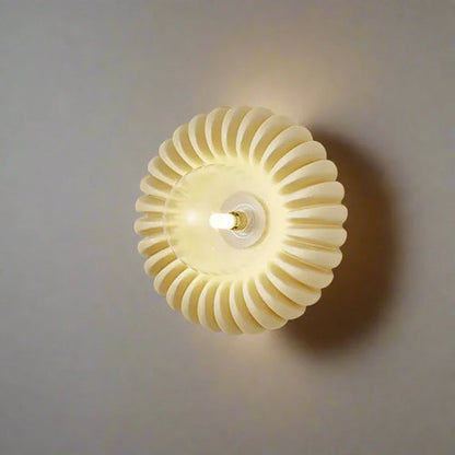 CreativeGlow – moderne wandlamp van hars voor de slaapkamer