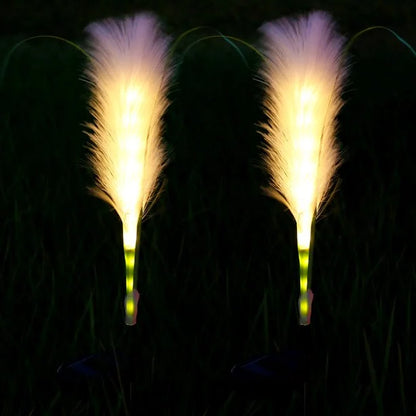 Zonne-rieten tuinverlichting buiten decoratief