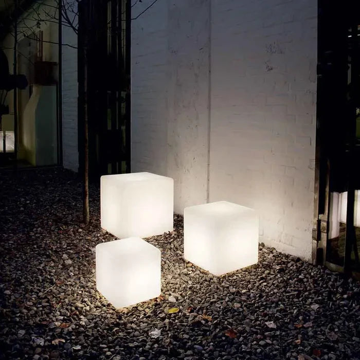 CubeGlow – kubusvormige tuinlamp