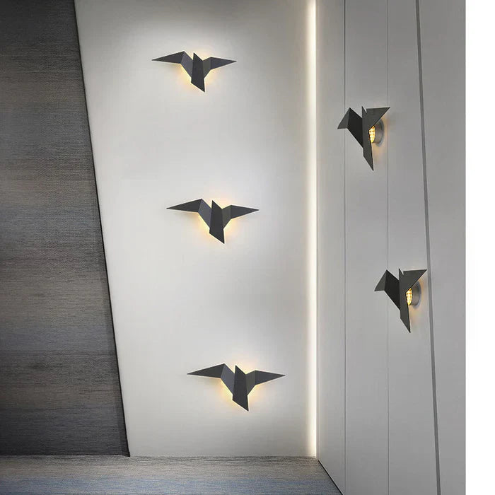 Creatief - ijzeren wandlamp in de vorm van een vogel