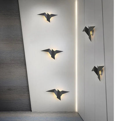 Creatief - ijzeren wandlamp in de vorm van een vogel