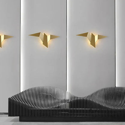 Creatief - ijzeren wandlamp in de vorm van een vogel