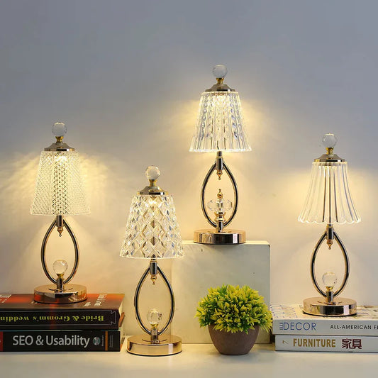 Vintage gouden kristallen tafellamp