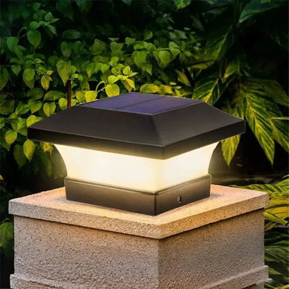 SolarLuxe – compacte zonnezuillamp voor buiten