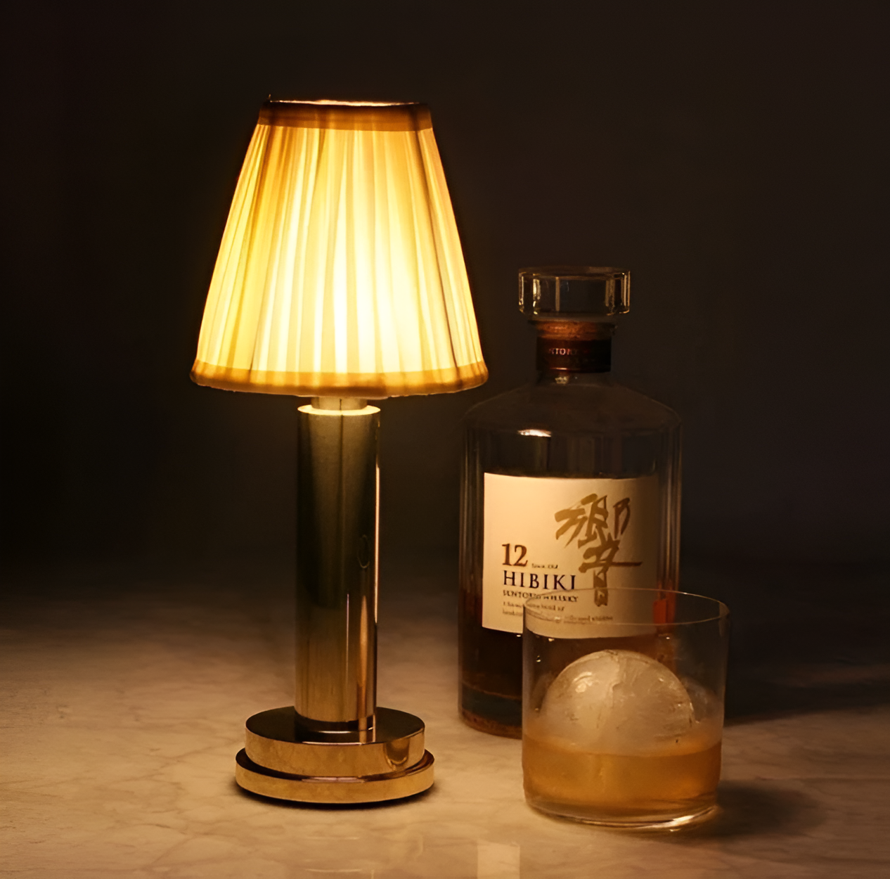 Vintage flare - aluminium tafellamp dimbaar stoffen bar lampenkap