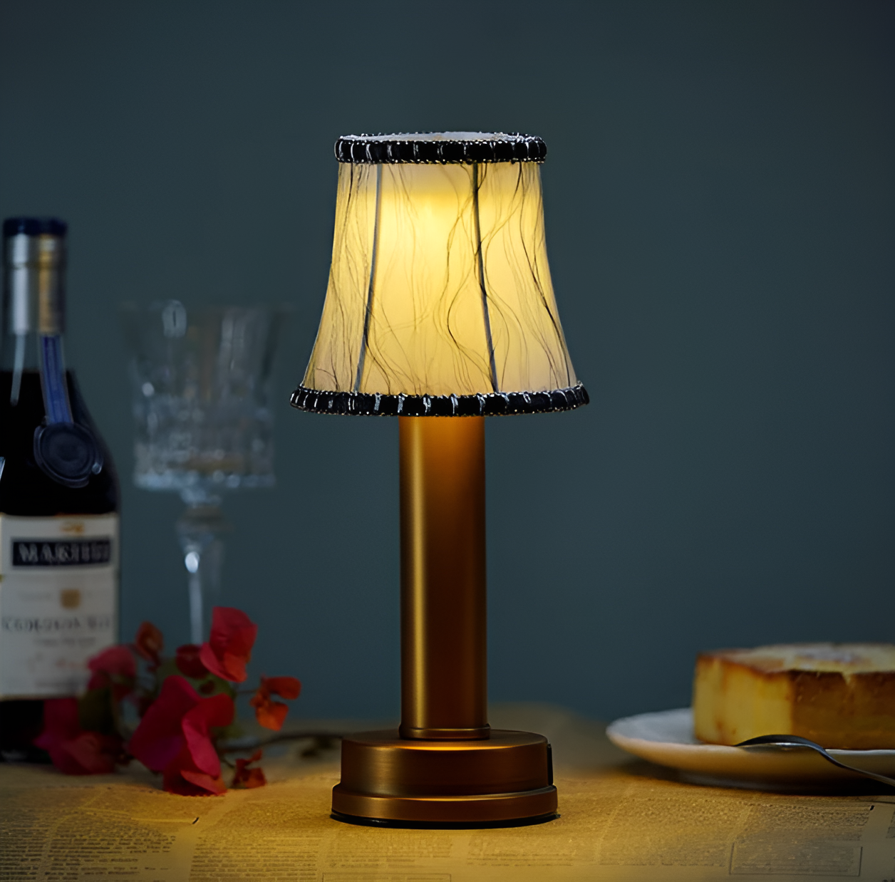 Vintage flare - aluminium tafellamp dimbaar stoffen bar lampenkap