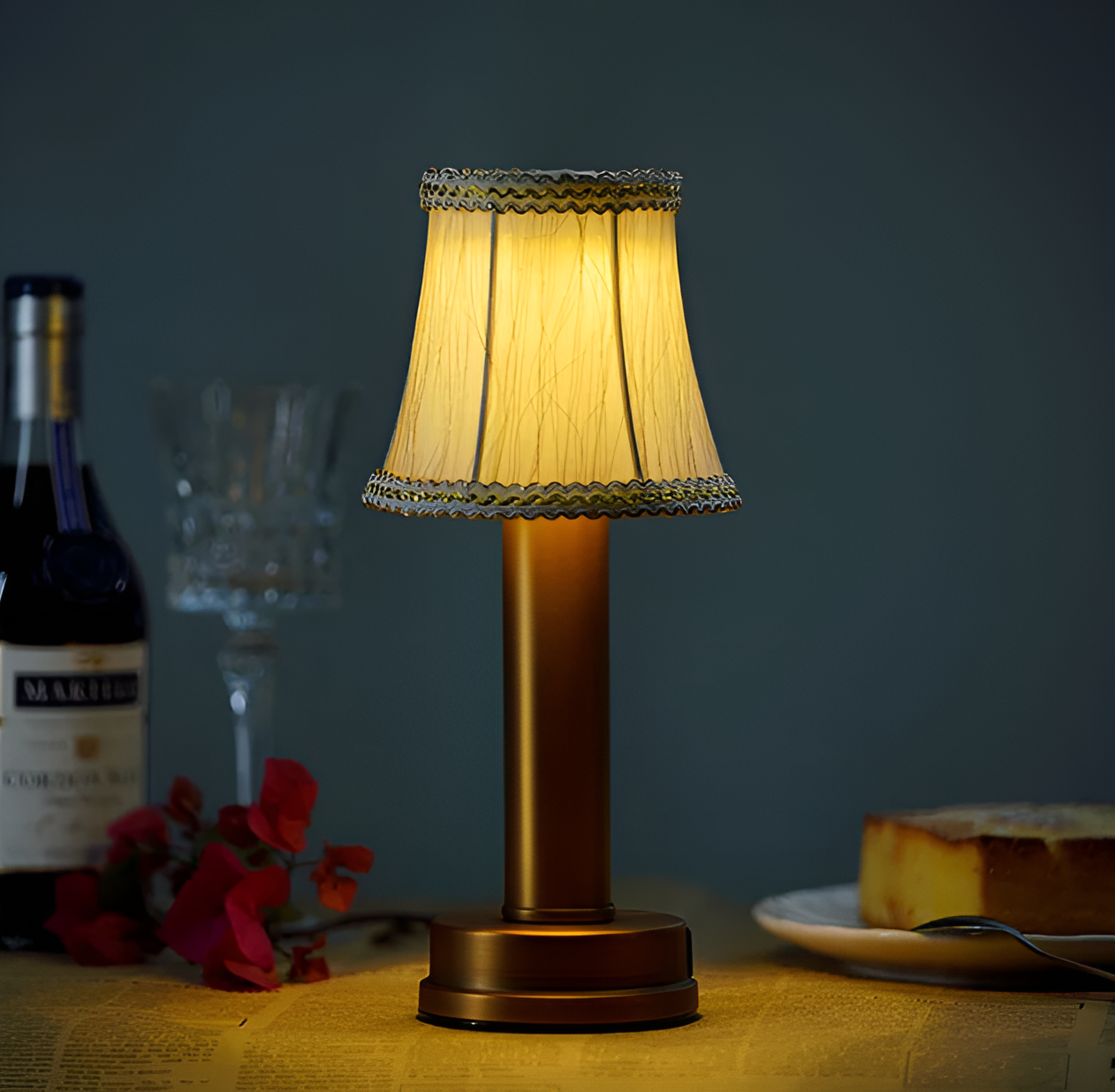 Vintage flare - aluminium tafellamp dimbaar stoffen bar lampenkap