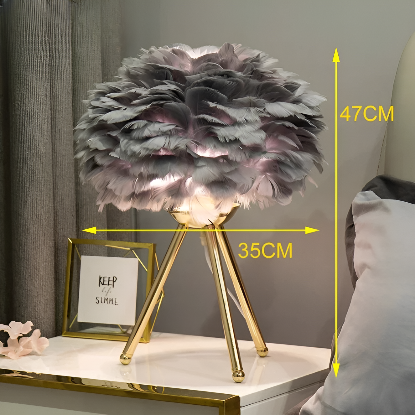 Feather Glow - handgemaakte tafellamp van struisvogelveren voor een romantische sfeer