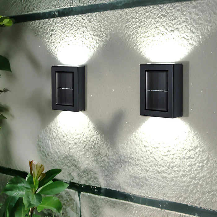 LumiSun wandlamp op zonne-energie - buitenlamp op zonne-energie met twee lichtbundels