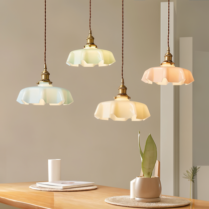 RetroTint hanglamp - bloemvormige led-hanglamp met crème glazen kap