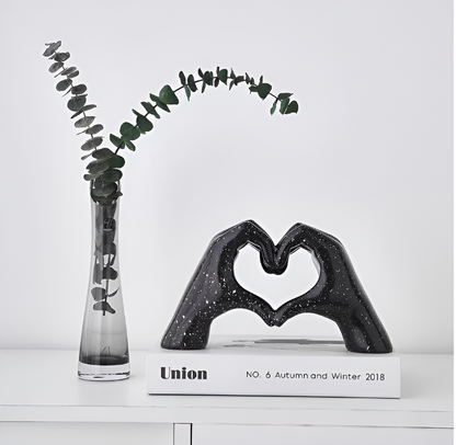 Sculpted Love - modern handheld liefdesfiguur voor tijdloze romantiek
