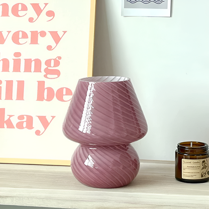 Striped Glow - een handgeblazen gestreepte glazen tafellamp