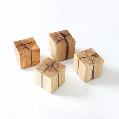 SolidWood - kubusvormige wandlamp