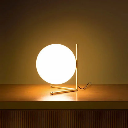 Duidelijke elegantie - moderne minimalistische tafellamp