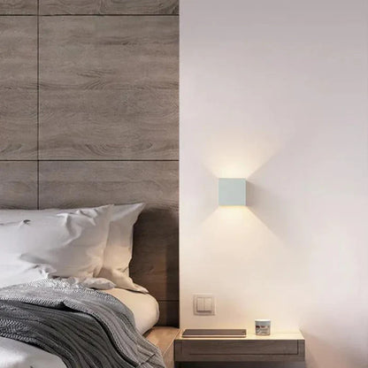 De verstelbare zenGlow wandlamp met bewegingssensor