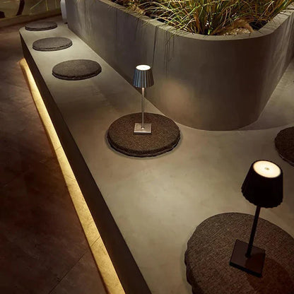 Draadloze LED-tafellamp, perfect voor moderne woonruimtes en stijlbewuste gebruikers