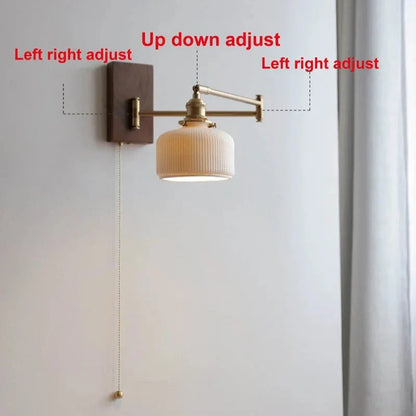 Keramische wandlamp met houten plaat