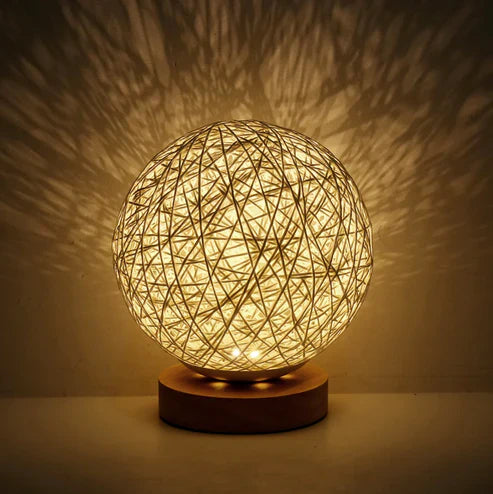 MoonLuxe | handgemaakte dimbare rotan tafellamp