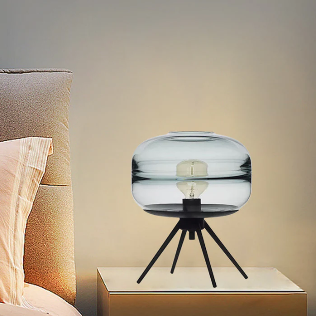 ArtistiLight - lamp met vier moderne creatieve poten